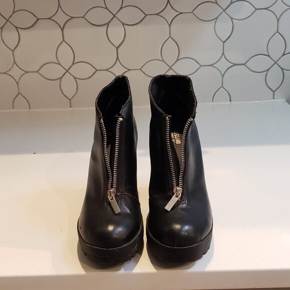Mossimo Supply Co Black Zip Up  Chunky Heel  Ankle Boot  7 1/2 - Picture 8 of 12